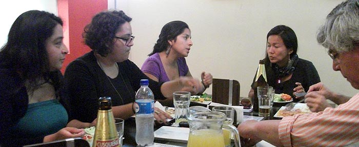 Compartiendo el primer almuerzo con parte del comité organizador.